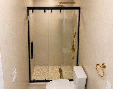 25-66 Steinway Street - Photo Thumbnail 5