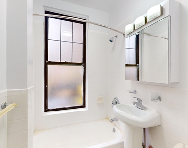 985 lexington avenue  - Photo Thumbnail 2