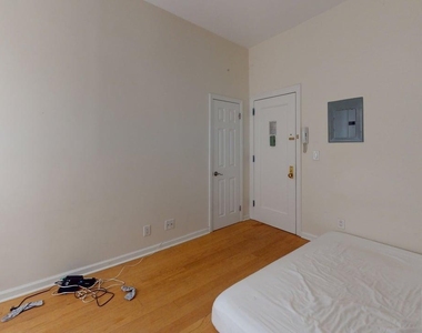 53 West 72nd Street  - Photo Thumbnail 1