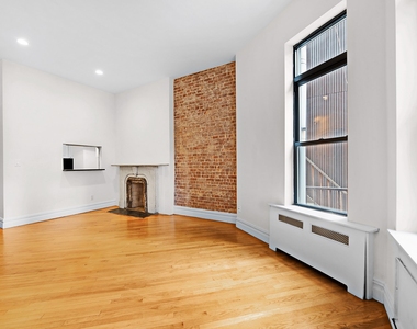 37 West 54th Street - Photo Thumbnail 1