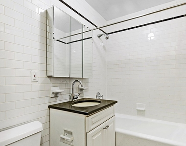 37 West 54th Street - Photo Thumbnail 5