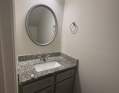 75 Madison Way - Photo Thumbnail 17
