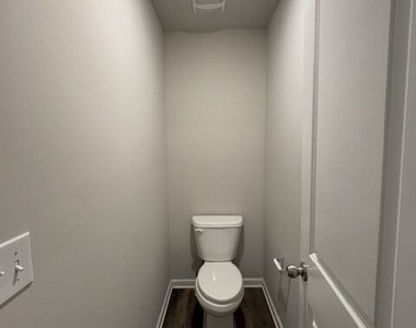 75 Madison Way - Photo Thumbnail 4