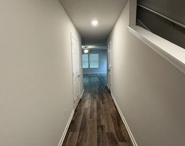 75 Madison Way - Photo Thumbnail 11
