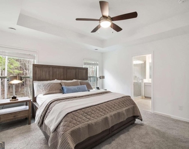 1447 Halstead Place - Photo Thumbnail 19