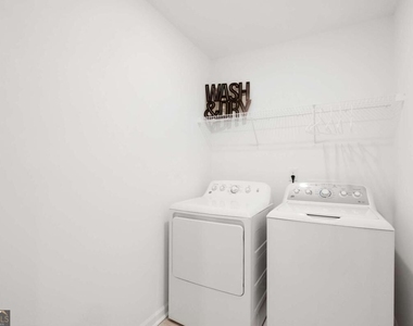 1447 Halstead Place - Photo Thumbnail 23