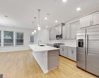 1447 Halstead Place - Photo Thumbnail 3