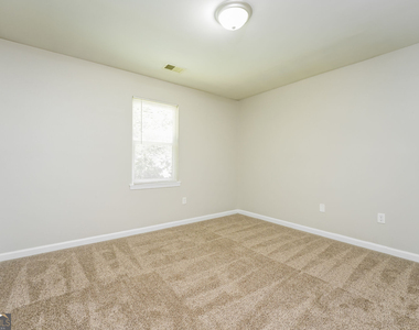 250 North Bluff Rd - Photo Thumbnail 10