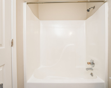 250 North Bluff Rd - Photo Thumbnail 12