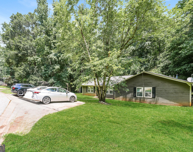 250 North Bluff Rd - Photo Thumbnail 1