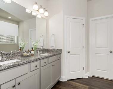 10 Silvercharm Way - Photo Thumbnail 10