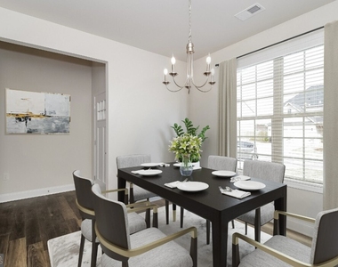 10 Silvercharm Way - Photo Thumbnail 2
