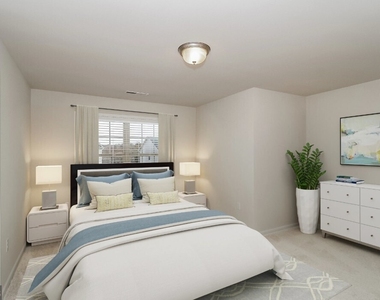 10 Silvercharm Way - Photo Thumbnail 6