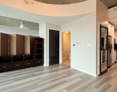 860 Peachtree Street Ne - Photo Thumbnail 17