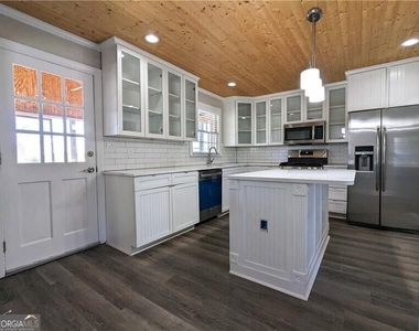 970 Bridgegate Drive Ne - Photo Thumbnail 8