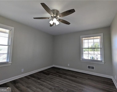 970 Bridgegate Drive Ne - Photo Thumbnail 15