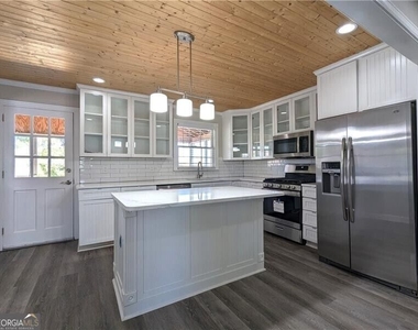 970 Bridgegate Drive Ne - Photo Thumbnail 7