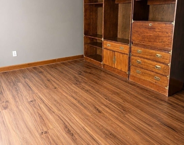 145 Gill Ln - Photo Thumbnail 2
