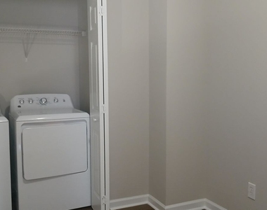 757 Crestwell Circle Sw - Photo Thumbnail 19