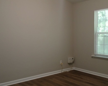 757 Crestwell Circle Sw - Photo Thumbnail 24