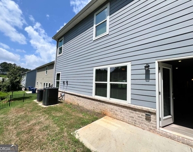 109 Cedar Wood Trace - Photo Thumbnail 25