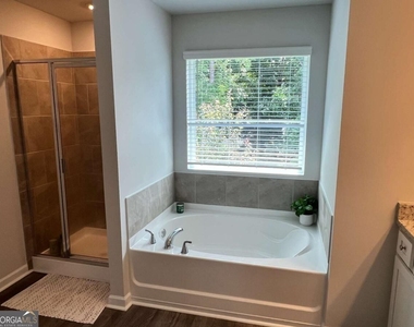 109 Cedar Wood Trace - Photo Thumbnail 23