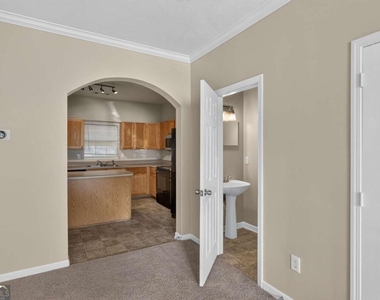 2161 Del Lago Circle Nw - Photo Thumbnail 7