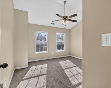 2161 Del Lago Circle Nw - Photo Thumbnail 13