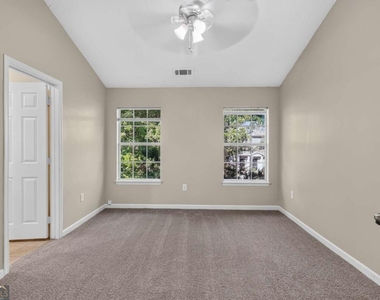 2161 Del Lago Circle Nw - Photo Thumbnail 12