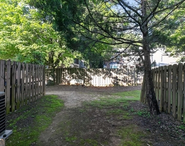 2161 Del Lago Circle Nw - Photo Thumbnail 20