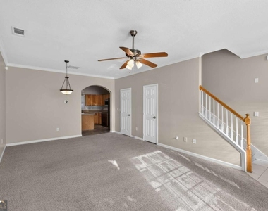 2161 Del Lago Circle Nw - Photo Thumbnail 2