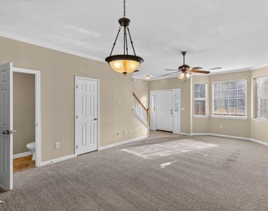 2161 Del Lago Circle Nw - Photo Thumbnail 17