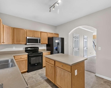 2161 Del Lago Circle Nw - Photo Thumbnail 6