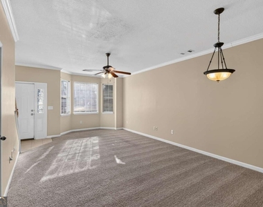 2161 Del Lago Circle Nw - Photo Thumbnail 10