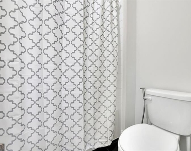 1070 Poppy Pointe - Photo Thumbnail 24
