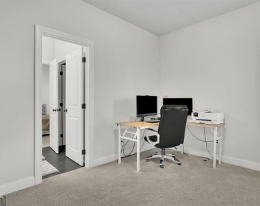 1070 Poppy Pointe - Photo Thumbnail 21
