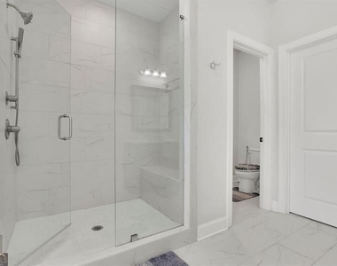 1070 Poppy Pointe - Photo Thumbnail 19