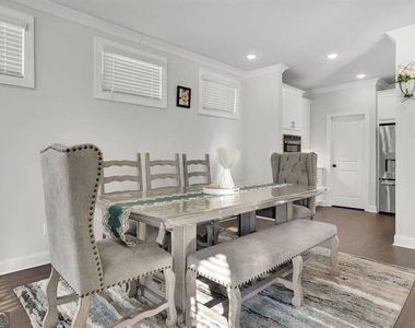 1070 Poppy Pointe - Photo Thumbnail 12