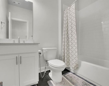 1070 Poppy Pointe - Photo Thumbnail 13