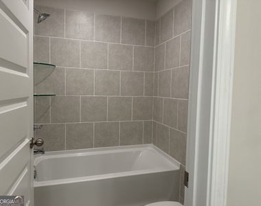 3517 Lockaby Way - Photo Thumbnail 14