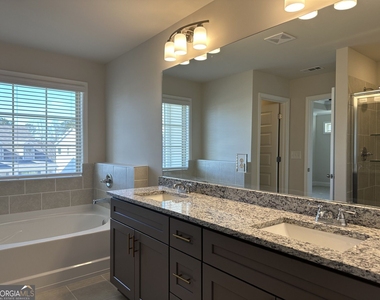 3517 Lockaby Way - Photo Thumbnail 13