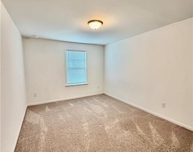 215 Foxhill Drive - Photo Thumbnail 45