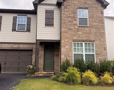 215 Foxhill Drive - Photo Thumbnail 3