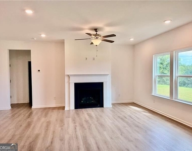 215 Foxhill Drive - Photo Thumbnail 13