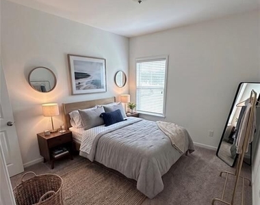 215 Foxhill Drive - Photo Thumbnail 17