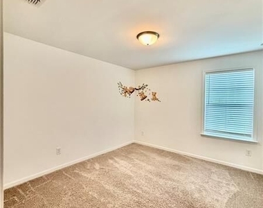215 Foxhill Drive - Photo Thumbnail 39