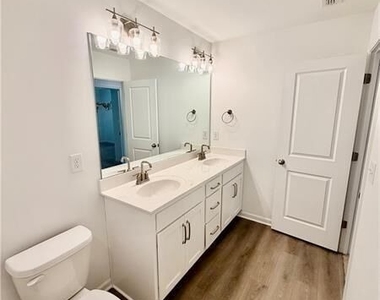 215 Foxhill Drive - Photo Thumbnail 43