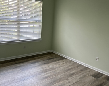 2208 Creel Road - Photo Thumbnail 13