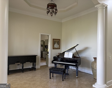 103 Turnberry Court - Photo Thumbnail 13