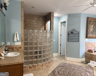 103 Turnberry Court - Photo Thumbnail 22